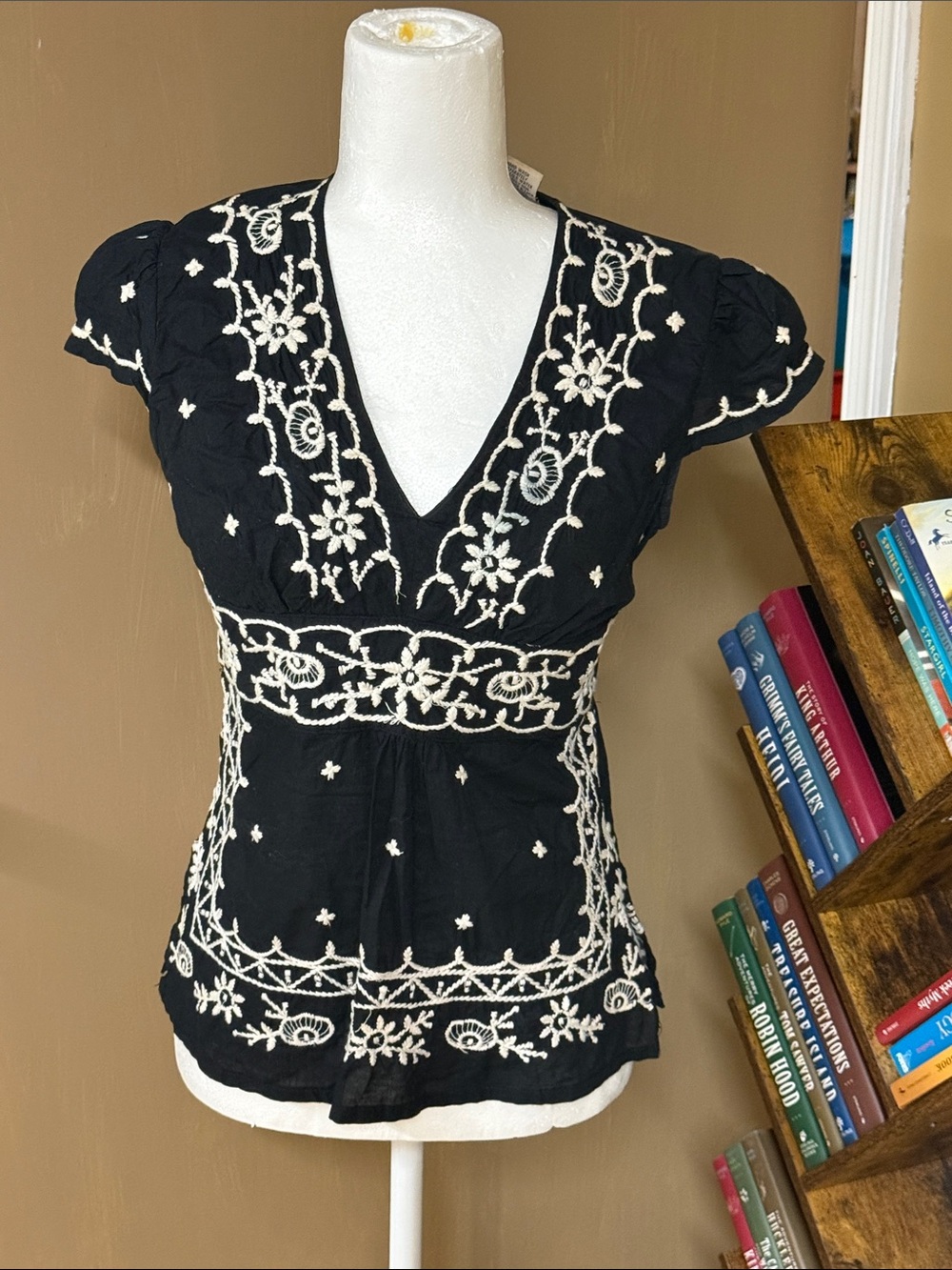 Boho Black Embroidered V-Neck Short Sleeve Blouse
